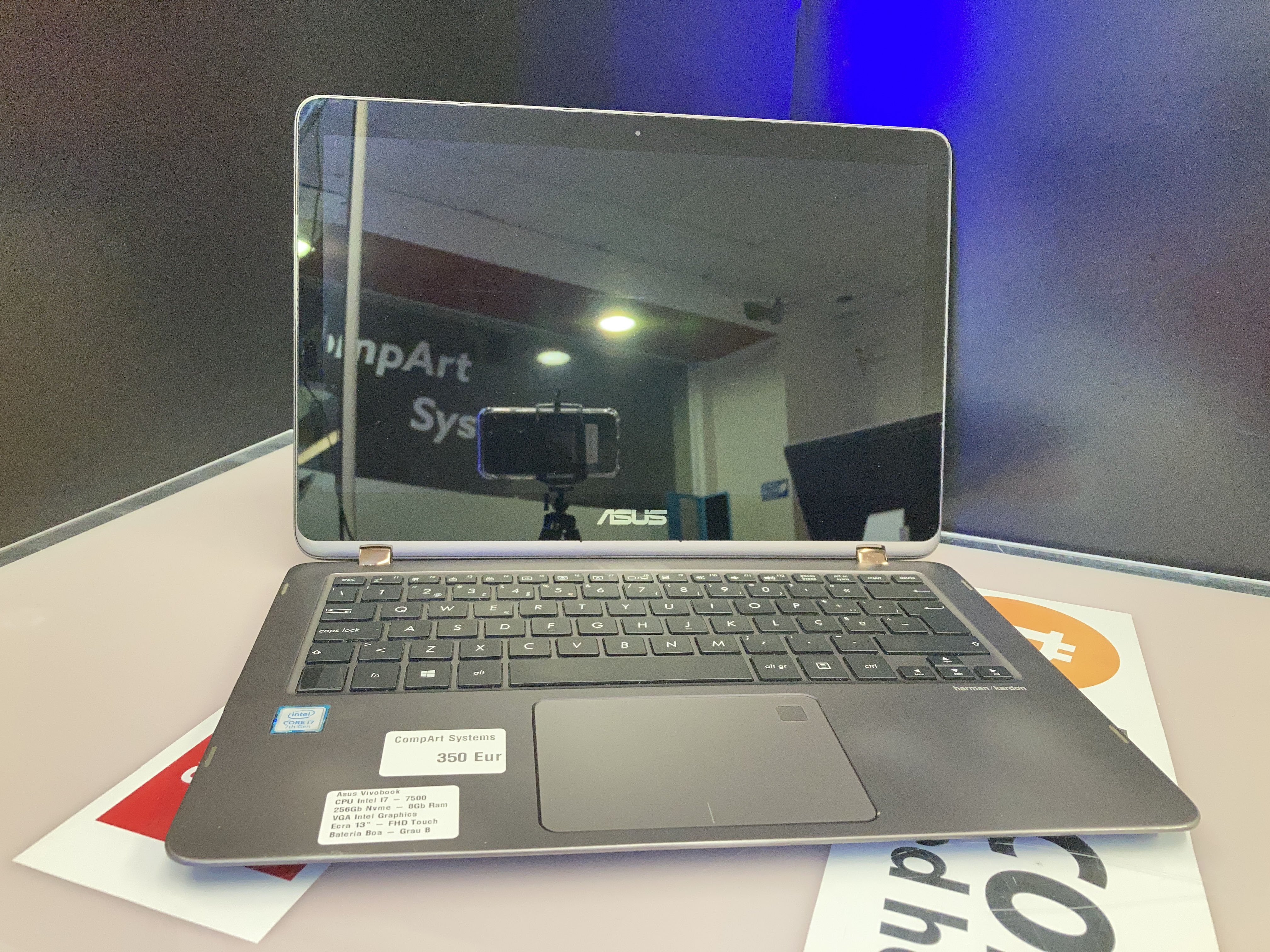 ASUS VivoBook